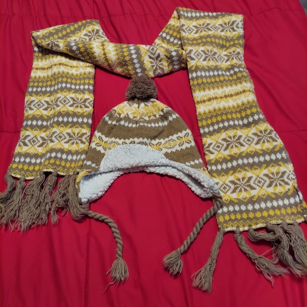 Scarf and Hat Set